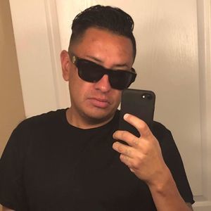 Meet your Posher, Eric